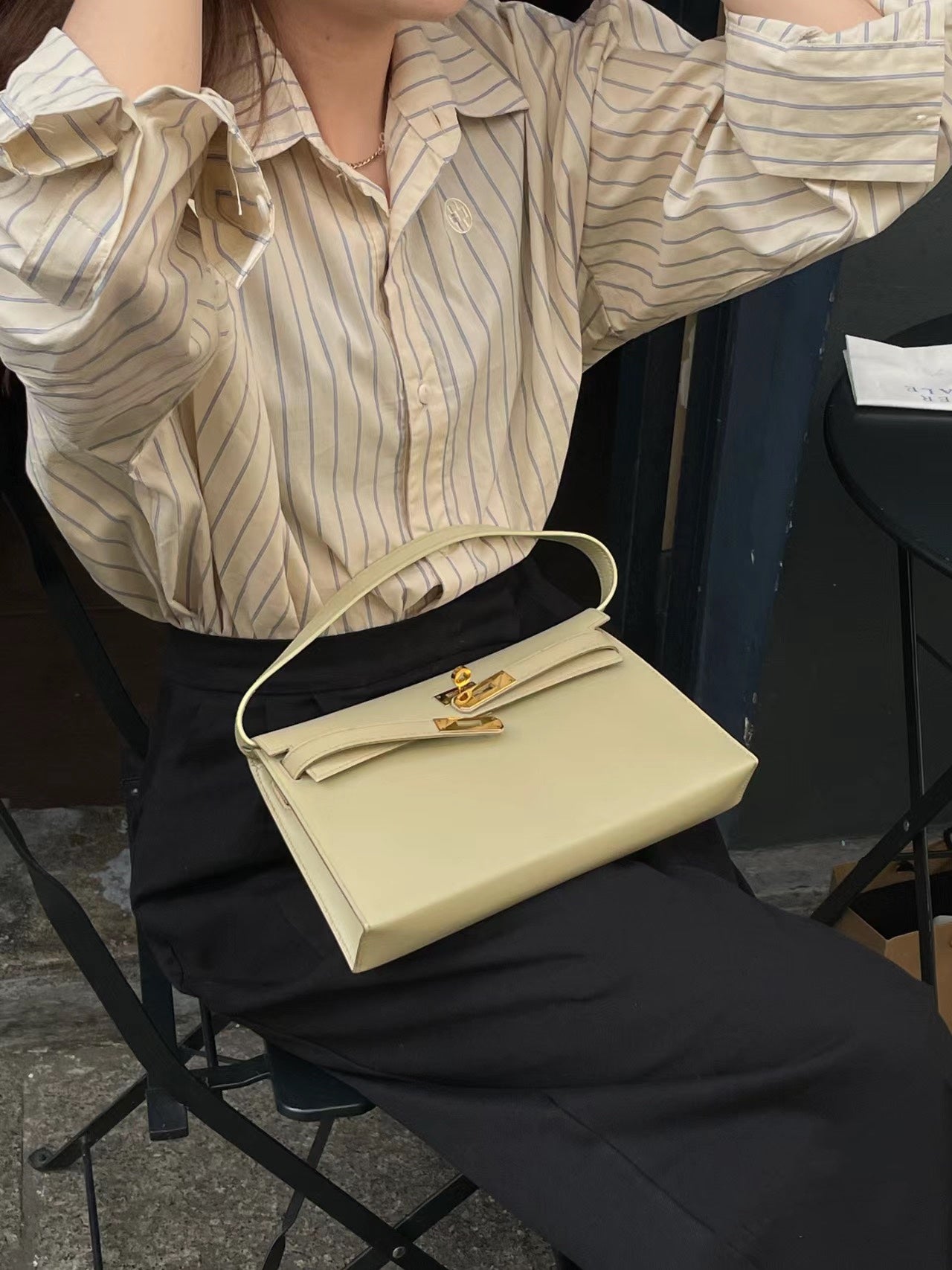 Kelly Elan 25 Underarm Baguette Bag, Genuine Top Layer Cowhide with Goat Grain, Gold Hardware Minimalist Off White Shoulder Handbag, Size 25×6.5×15cm Elegant Soft Tone Daily Purse for Women